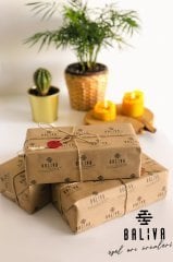 BALİVA %100 DOĞAL BAL MUMU 3'LÜ VİVALDİ SETİ + AHŞAP OYMA MUM ALTLIĞI ''CANIM ANNEM''